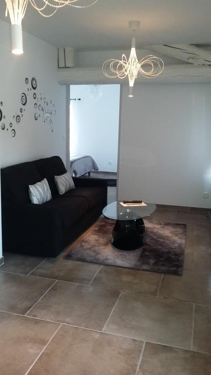 Appartement La Pomme D'Or LʼIsle-sur-la-Sorgue Eksteriør billede